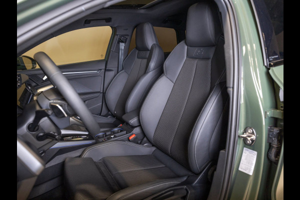 Audi A3 Sportback 35 TFSI S edition / 150pk / Maxton / Panorama dak / Sonos / Achteruitrij camera /