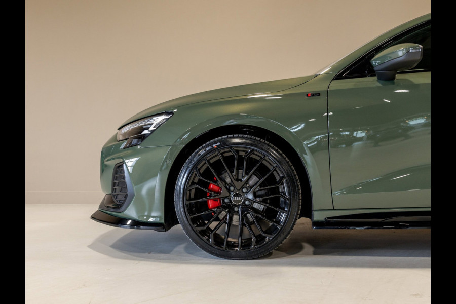 Audi A3 Sportback 35 TFSI S edition / 150pk / Maxton / Panorama dak / Sonos / Achteruitrij camera /