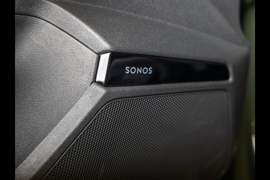 Audi A3 Sportback 35 TFSI S edition / 150pk / Maxton / Panorama dak / Sonos / Achteruitrij camera /