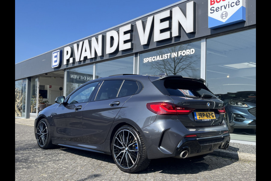 BMW 1-serie M135i xDrive High Executive M Sport 306pk Automaat | Panodak | Elektr. achterklep | Parking Pakket | Spiegel Pakket | Draadloze telefoonlader | etc. etc.