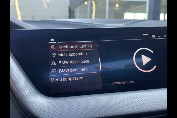 BMW 1-serie M135i xDrive High Executive M Sport 306pk Automaat | Panodak | Elektr. achterklep | Parking Pakket | Spiegel Pakket | Draadloze telefoonlader | etc. etc.