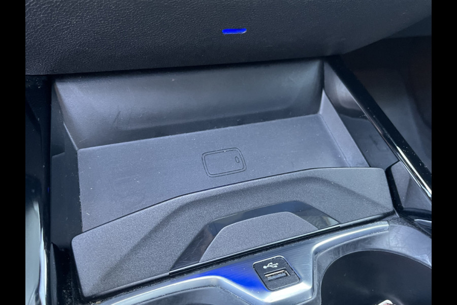 BMW 1-serie M135i xDrive High Executive M Sport 306pk Automaat | Panodak | Elektr. achterklep | Parking Pakket | Spiegel Pakket | Draadloze telefoonlader | etc. etc.