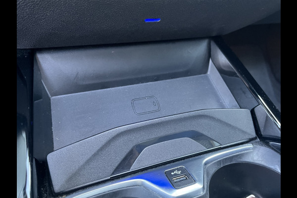 BMW 1-serie M135i xDrive High Executive M Sport 306pk Automaat | Panodak | Elektr. achterklep | Parking Pakket | Spiegel Pakket | Draadloze telefoonlader | etc. etc.