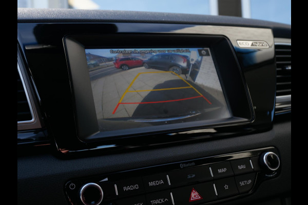 Kia Niro 1.6 GDi Hybrid DynamicLine | Trekhaak | Cruise | Clima  Navi | Carplay | Camera |