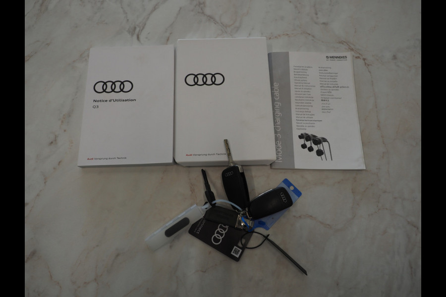 Audi Q3 Sportback 45 TFSI e Edition Full Black | Panoramadak | Stoelverwarming | Virtual | Cruise | PDC | LED | Carplay
