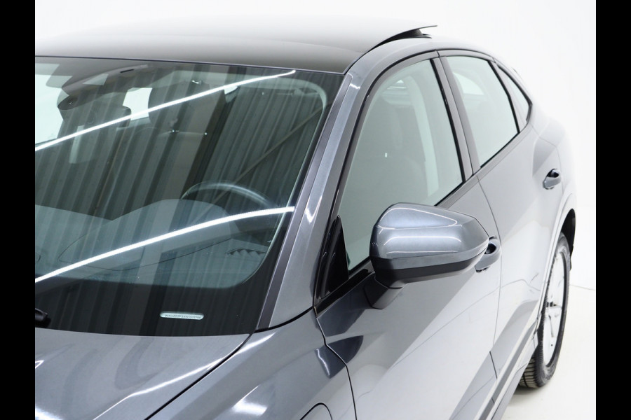 Audi Q3 Sportback 45 TFSI e Edition Full Black | Panoramadak | Stoelverwarming | Virtual | Cruise | PDC | LED | Carplay