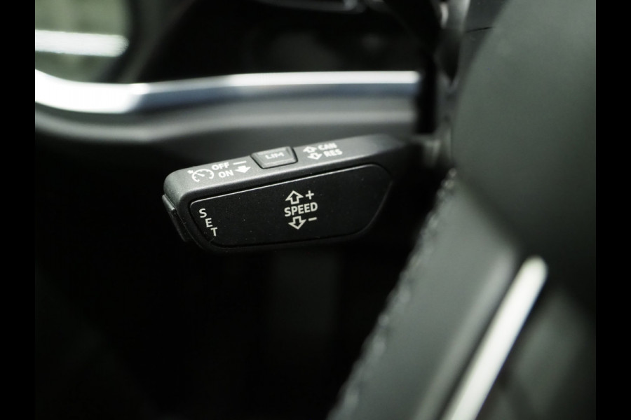 Audi Q3 Sportback 45 TFSI e Edition Full Black | Panoramadak | Stoelverwarming | Virtual | Cruise | PDC | LED | Carplay
