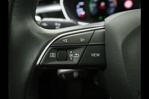Audi Q3 Sportback 45 TFSI e Edition Full Black | Panoramadak | Stoelverwarming | Virtual | Cruise | PDC | LED | Carplay