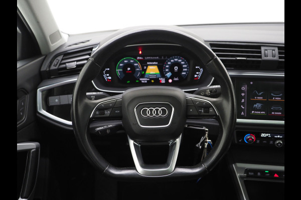 Audi Q3 Sportback 45 TFSI e Edition Full Black | Panoramadak | Stoelverwarming | Virtual | Cruise | PDC | LED | Carplay