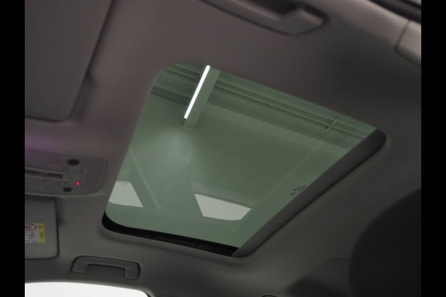 Audi Q3 Sportback 45 TFSI e Edition Full Black | Panoramadak | Stoelverwarming | Virtual | Cruise | PDC | LED | Carplay