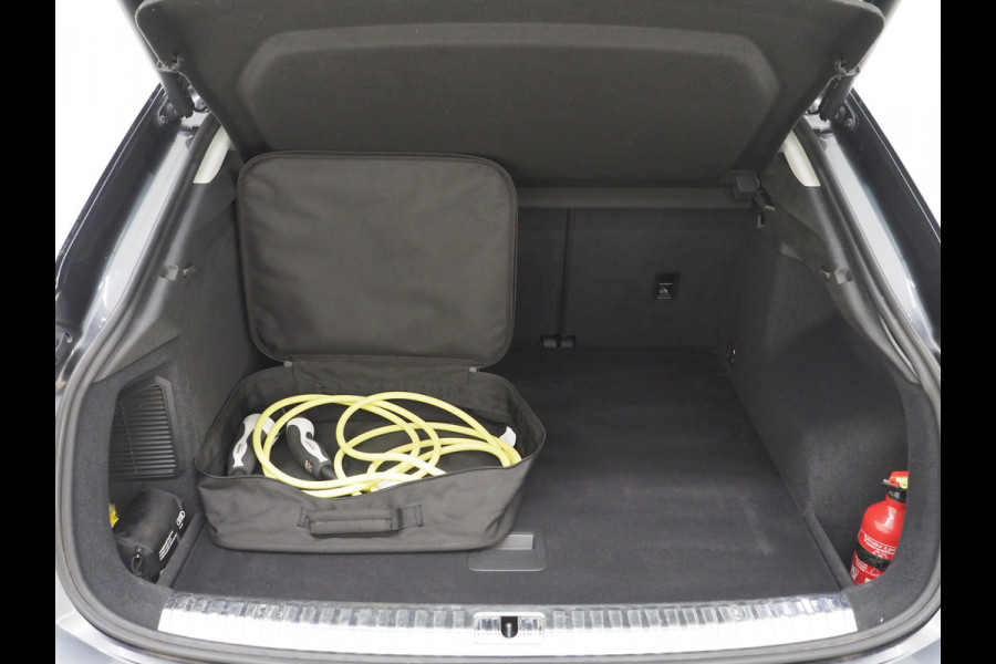 Audi Q3 Sportback 45 TFSI e Edition Full Black | Panoramadak | Stoelverwarming | Virtual | Cruise | PDC | LED | Carplay