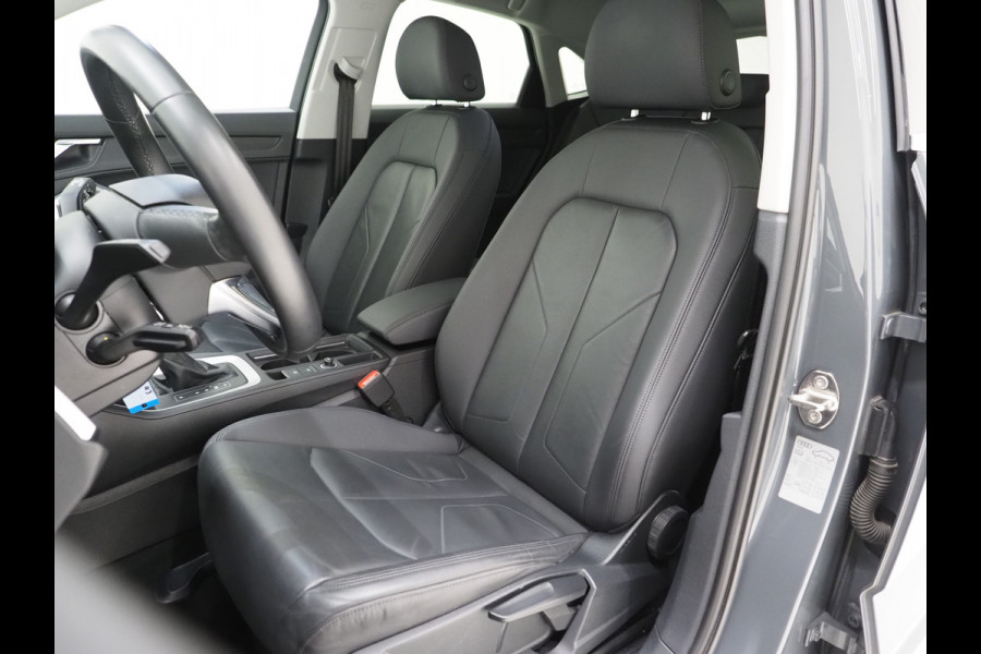 Audi Q3 Sportback 45 TFSI e Edition | Leder | Camera | Adaptive Cruise | Dodehoekdetectie | Stoelverwarming | Carplay