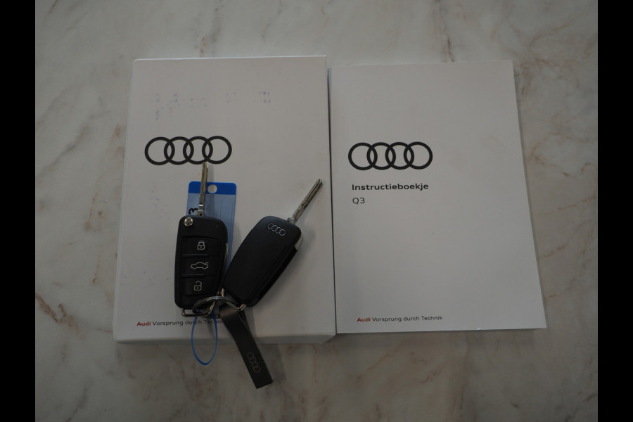 Audi Q3 Sportback 45 TFSI e Edition | Leder | Camera | Adaptive Cruise | Dodehoekdetectie | Stoelverwarming | Carplay