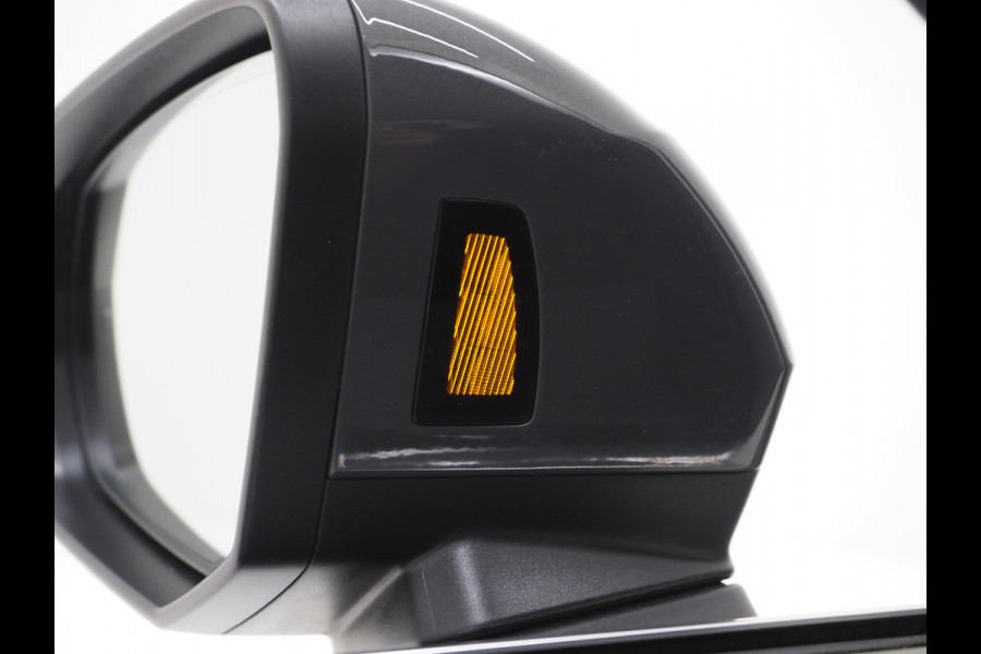 Audi Q3 Sportback 45 TFSI e Edition | Leder | Camera | Adaptive Cruise | Dodehoekdetectie | Stoelverwarming | Carplay