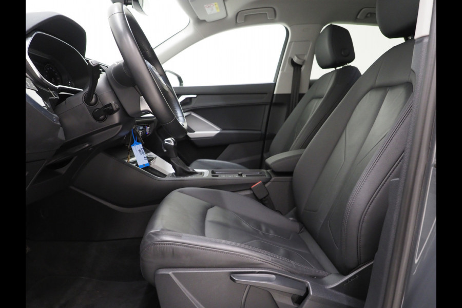 Audi Q3 Sportback 45 TFSI e Edition | Leder | Camera | Adaptive Cruise | Dodehoekdetectie | Stoelverwarming | Carplay