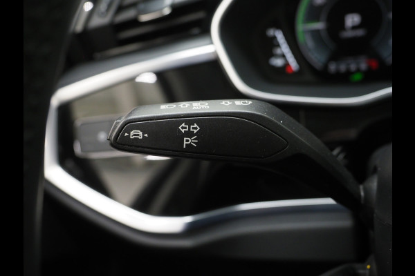 Audi Q3 Sportback 45 TFSI e Edition | Leder | Camera | Adaptive Cruise | Dodehoekdetectie | Stoelverwarming | Carplay