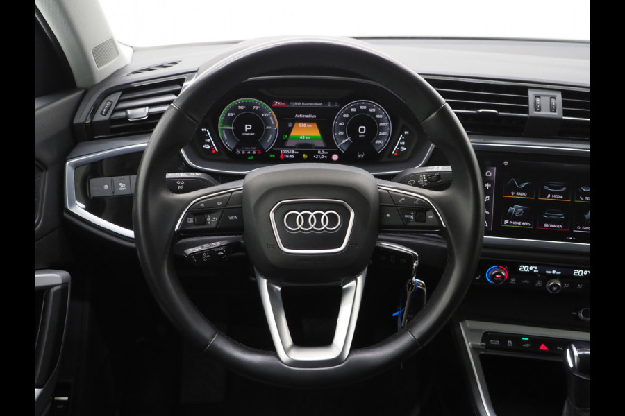 Audi Q3 Sportback 45 TFSI e Edition | Leder | Camera | Adaptive Cruise | Dodehoekdetectie | Stoelverwarming | Carplay