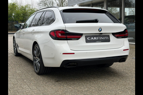 BMW 5 Serie Touring 530e xDrive Executive / Navi / Climate / Camera / Panormadak / Leder / 20"breedset