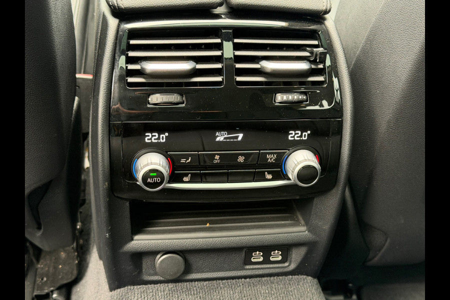 BMW 5 Serie Touring 530e xDrive Executive / Navi / Climate / Camera / Panormadak / Leder / 20"breedset