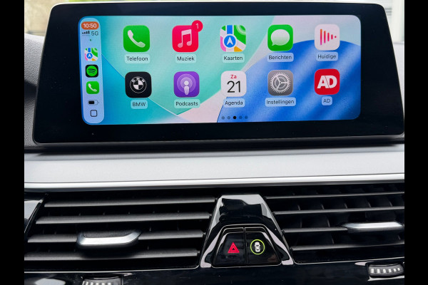 BMW 5 Serie Touring 530e xDrive Executive / Navi / Climate / Camera / Panormadak / Leder / 20"breedset