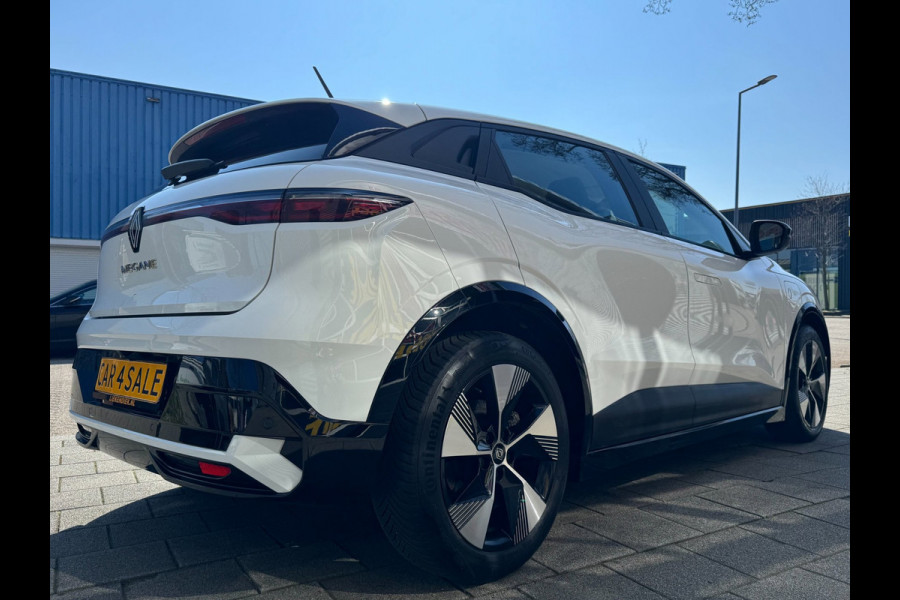 Renault Mégane E-Tech EV40 Boost Charge Equilibre - AUTOMAAT I Apple CarPlay / Navigatie I Sport velgen 18 inch I Nieuw Staat