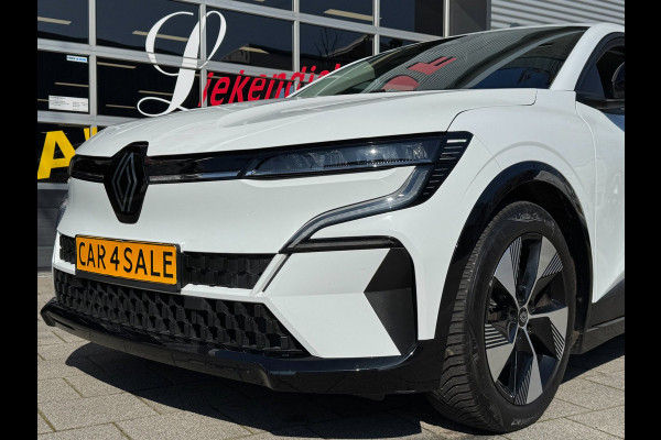 Renault Mégane E-Tech EV40 Boost Charge Equilibre - AUTOMAAT I Apple CarPlay / Navigatie I Sport velgen 18 inch I Nieuw Staat