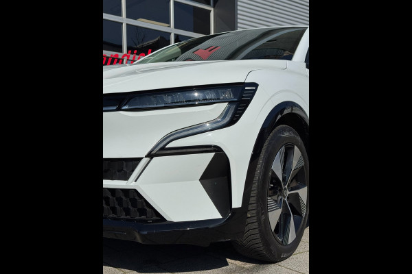 Renault Mégane E-Tech EV40 Boost Charge Equilibre - AUTOMAAT I Apple CarPlay / Navigatie I Sport velgen 18 inch I Nieuw Staat