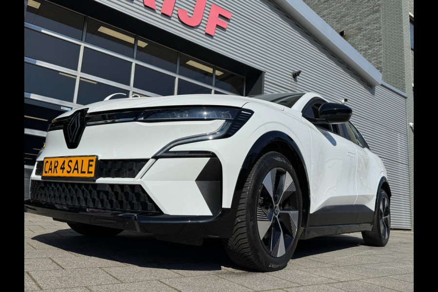 Renault Mégane E-Tech EV40 Boost Charge Equilibre - AUTOMAAT I Apple CarPlay / Navigatie I Sport velgen 18 inch I Nieuw Staat