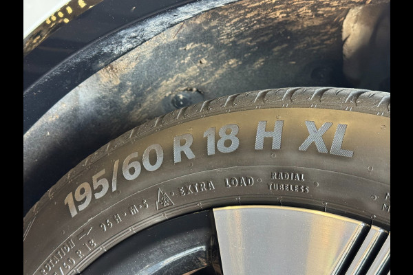 Renault Mégane E-Tech EV40 Boost Charge Equilibre - AUTOMAAT I Apple CarPlay / Navigatie I Sport velgen 18 inch I Nieuw Staat