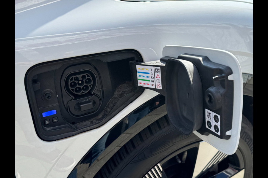 Renault Mégane E-Tech EV40 Boost Charge Equilibre - AUTOMAAT I Apple CarPlay / Navigatie I Sport velgen 18 inch I Nieuw Staat