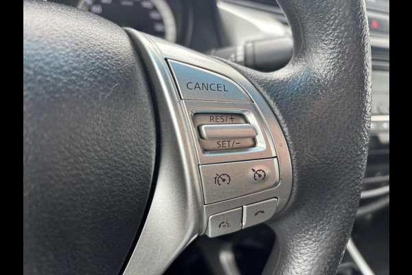 Nissan Navara 2.3 dCi Acenta DoubleCab Veth*5PERS*A/C*CRUISE*4WD