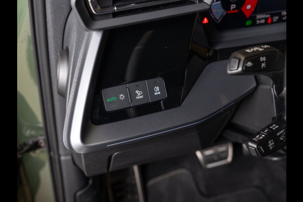 Audi A3 Sportback 35 TFSI S edition / 150pk / Panorama dak / Sonos / Achteruitrij camera /