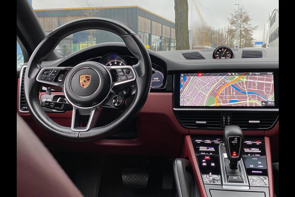 Porsche Cayenne Coupé 3.0 E-Hybrid 463PK - Matt Zwart I Panorama dak I Leer I Navigatie en nog veel Meer...