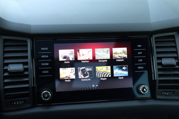 Škoda Kodiaq 1.5 TSI Sportline Business org.NL schuifdak trekhaak el.klep canton leer+verw. camera