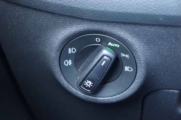 Škoda Kodiaq 1.5 TSI Sportline Business org.NL schuifdak trekhaak el.klep canton leer+verw. camera