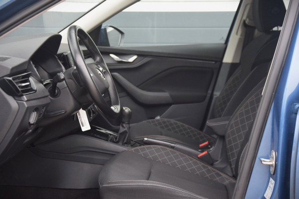 Škoda Kamiq 1.0 TSI Ambition TREKHAAK WEGKLAPBAAR/PARKEERSENSOREN ACHTER/APPLE CARPLAY