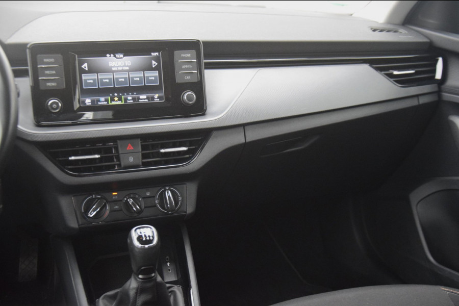 Škoda Kamiq 1.0 TSI Ambition TREKHAAK WEGKLAPBAAR/PARKEERSENSOREN ACHTER/APPLE CARPLAY