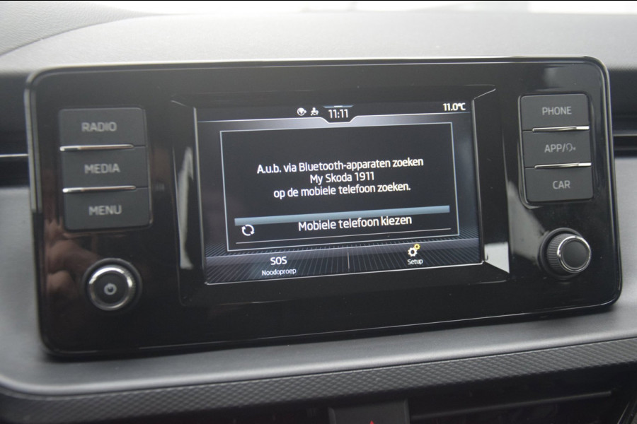 Škoda Kamiq 1.0 TSI Ambition TREKHAAK WEGKLAPBAAR/PARKEERSENSOREN ACHTER/APPLE CARPLAY