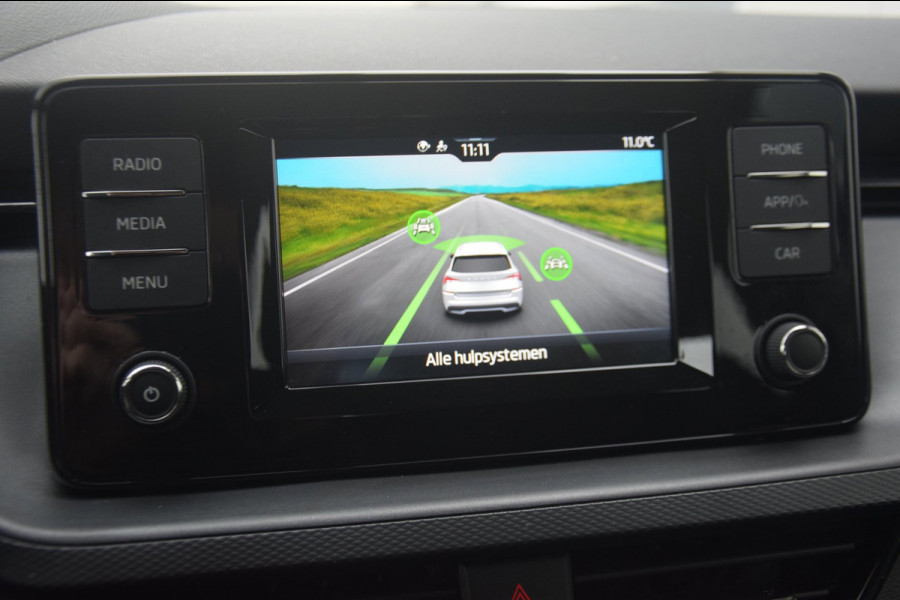 Škoda Kamiq 1.0 TSI Ambition TREKHAAK WEGKLAPBAAR/PARKEERSENSOREN ACHTER/APPLE CARPLAY