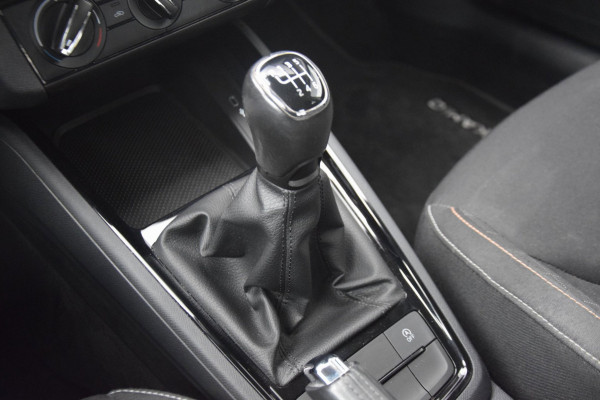 Škoda Kamiq 1.0 TSI Ambition TREKHAAK WEGKLAPBAAR/PARKEERSENSOREN ACHTER/APPLE CARPLAY