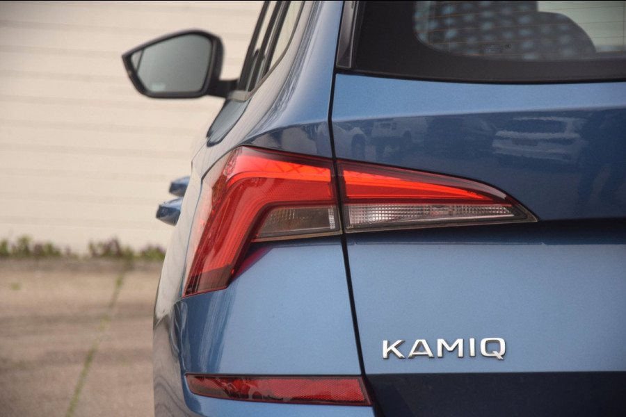Škoda Kamiq 1.0 TSI Ambition TREKHAAK WEGKLAPBAAR/PARKEERSENSOREN ACHTER/APPLE CARPLAY