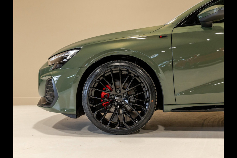 Audi A3 Sportback 35 TFSI S edition / 150pk / Panorama dak / Sonos / Achteruitrij camera /