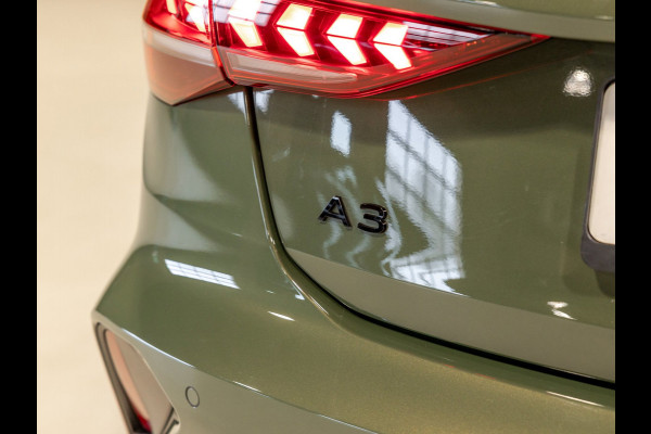 Audi A3 Sportback 35 TFSI S edition / 150pk / Panorama dak / Sonos / Achteruitrij camera /