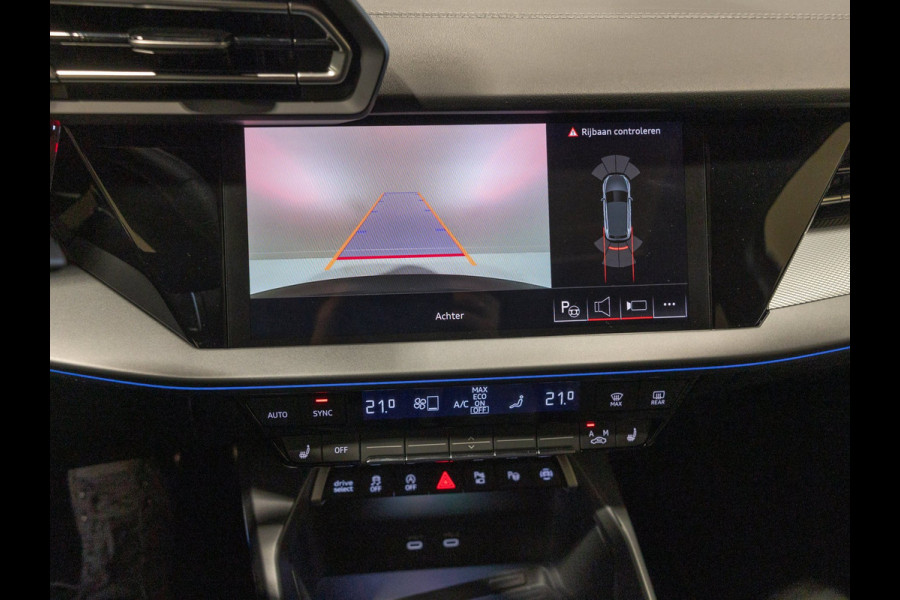 Audi A3 Sportback 35 TFSI S edition / 150pk / Panorama dak / Sonos / Achteruitrij camera /