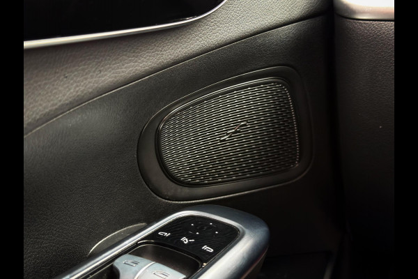 Mercedes-Benz C-Klasse Estate 300 e Luxury Line|Trekhaak|CarPlay|Camera|Ambiance