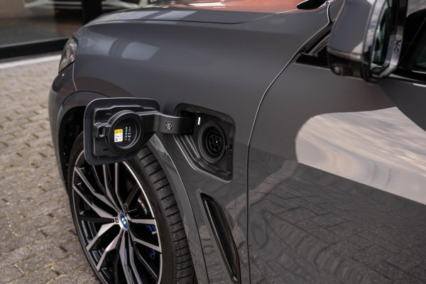 BMW X5 xDrive45e M-Sport 4-Wielsturing Laser H/K Panorama