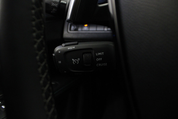 Peugeot 5008 1.2 PureTech Allure |Navi|