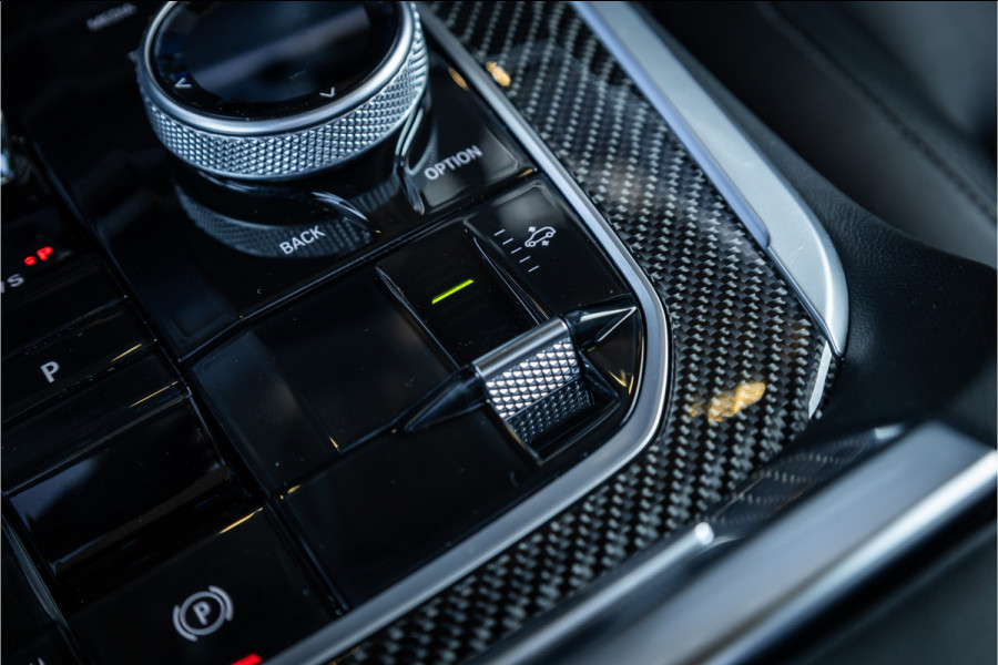 BMW X5 xDrive50e - M Sport | H&K | Kuipstoelen | Stoelkoeling & Massage | Carbon