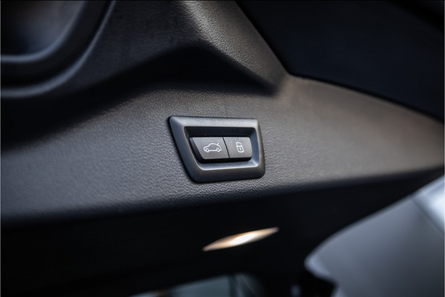 BMW X5 xDrive50e - M Sport | H&K | Kuipstoelen | Stoelkoeling & Massage | Carbon
