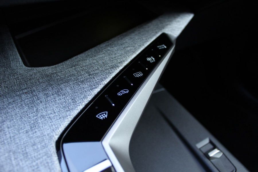 Peugeot 3008 1.2 Hybrid 145 GT | Adaptieve Cruise | Camera | Navigatie | Stoelverwarming | Elektr. achterklep